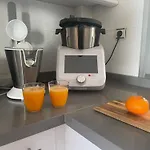فيلة Altos De