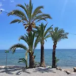 Altos De * فينيسترات