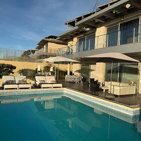 Altos De 빌라 피네스트라트